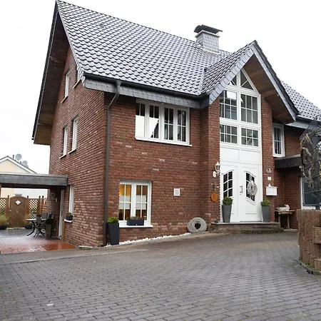 Ferienwohnung Менден Экстерьер фото